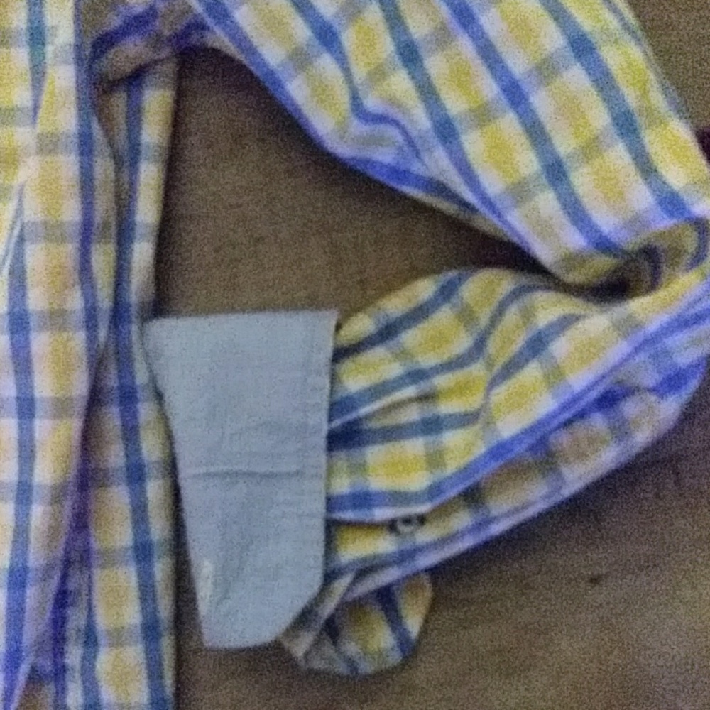 Shirt - Picture 4 of 4